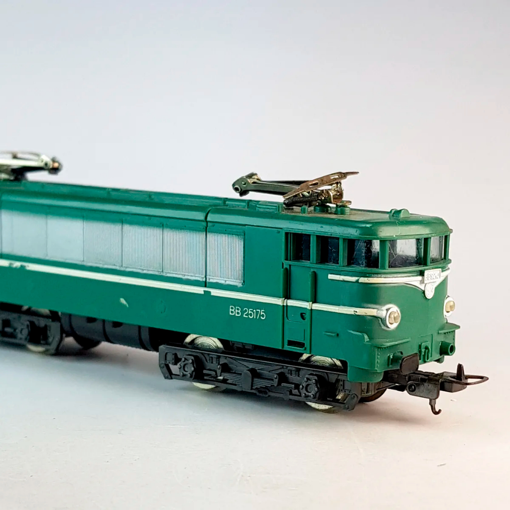 Miniatura Escala Ho Locomotiva Elétrica Lima Italiana Ho Sncf Bb-25175 peça de colecionador - Usada