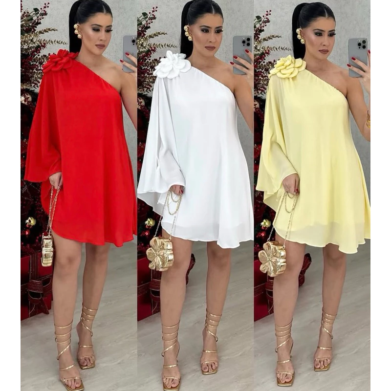 Vestido Feminino Macaquinho Elegante Flor no Ombro Casual Tendência