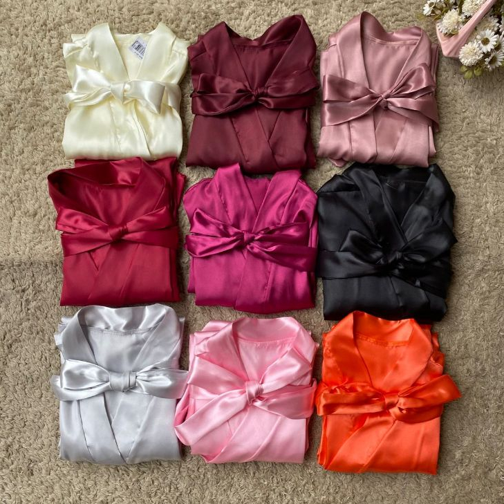 Robe em cetim madrinha sem bordado