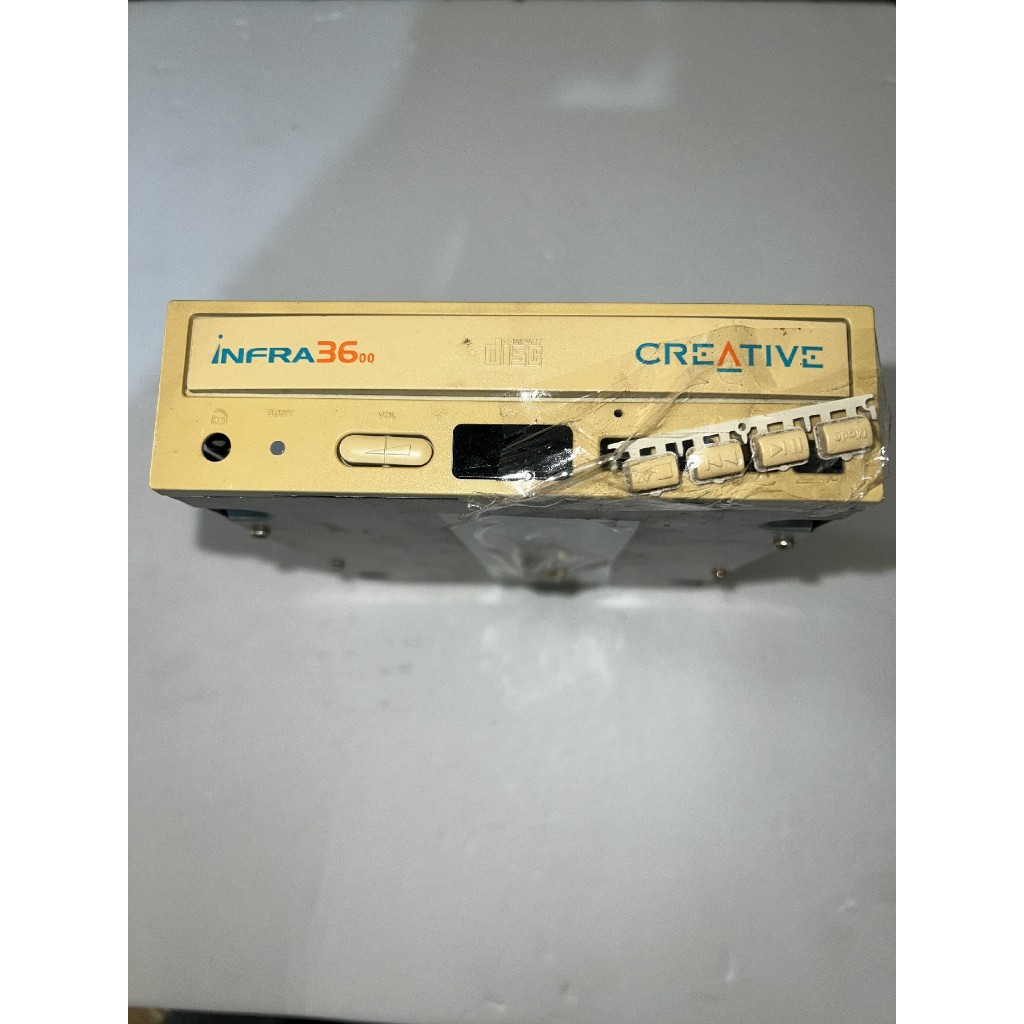 Carcaça CD Creative Infra36