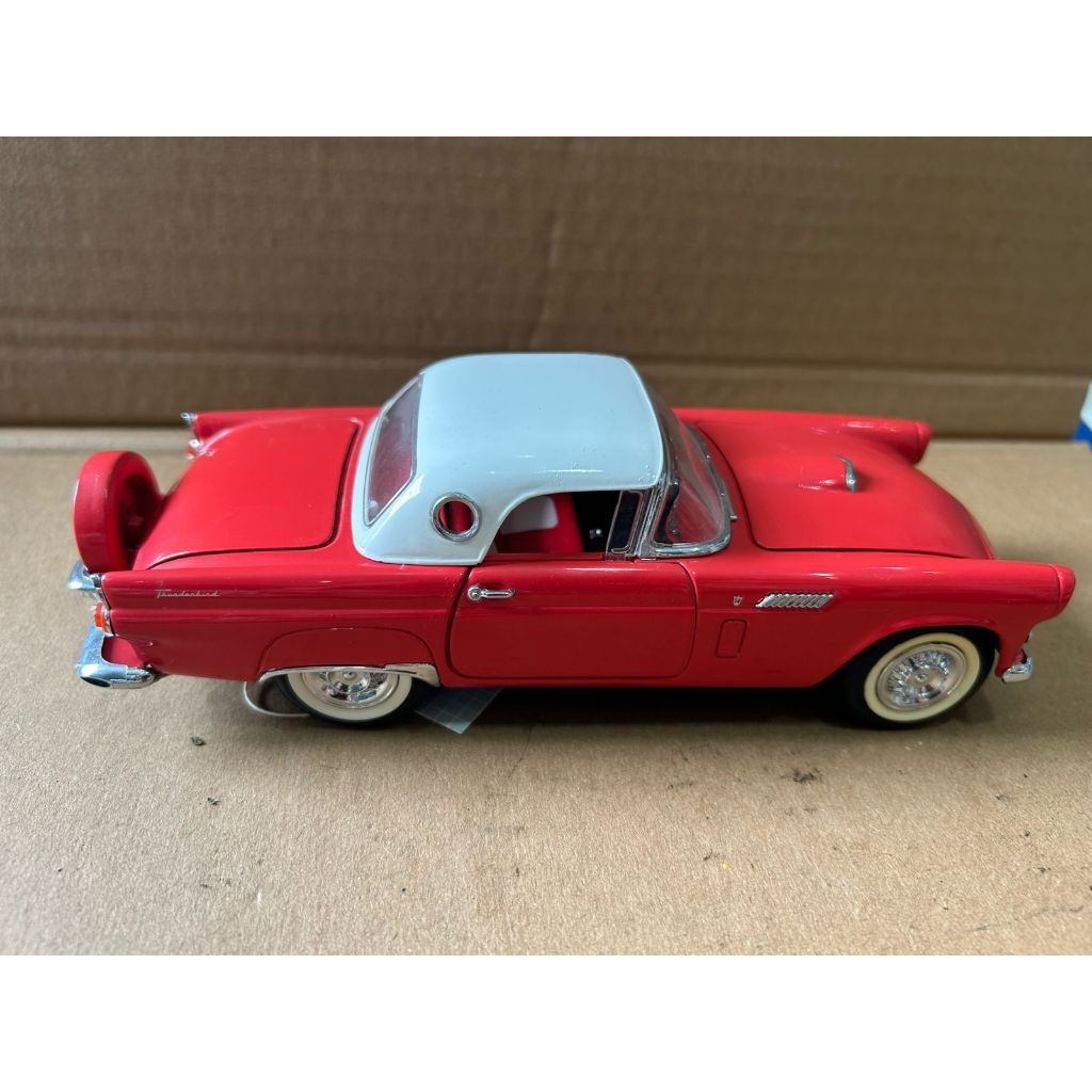 Miniatura Carro 1:24 No Estado Ford Thunderbird 1956