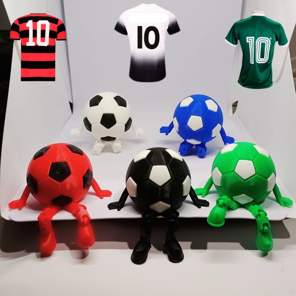 Bolas de Futebol Articuladas de 5 CM em 3d – Tema Times de Futebol  Enfeite Decorativo  Várias Cores em Oferta na Shopee