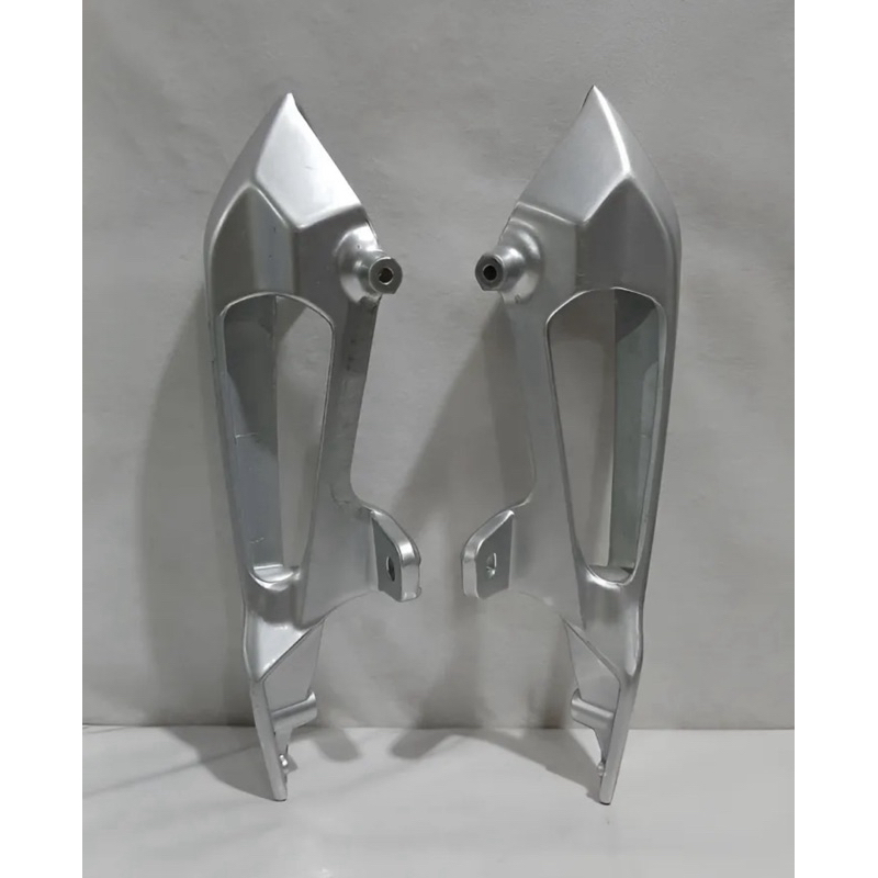 Par Alça Suporte Carona Yamaha Lander 250 Prata (Usado