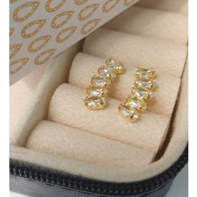 Brinco Ear Cuff Super Brilho Navetes Folheado