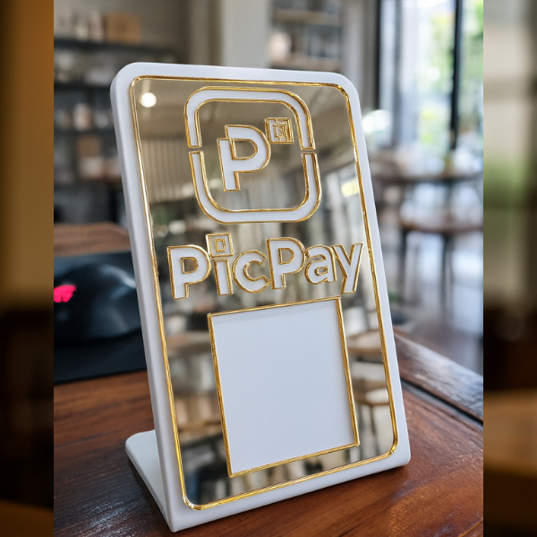 Placa Pic Pay Qr Code Display Personalizado Branco E Dourado
