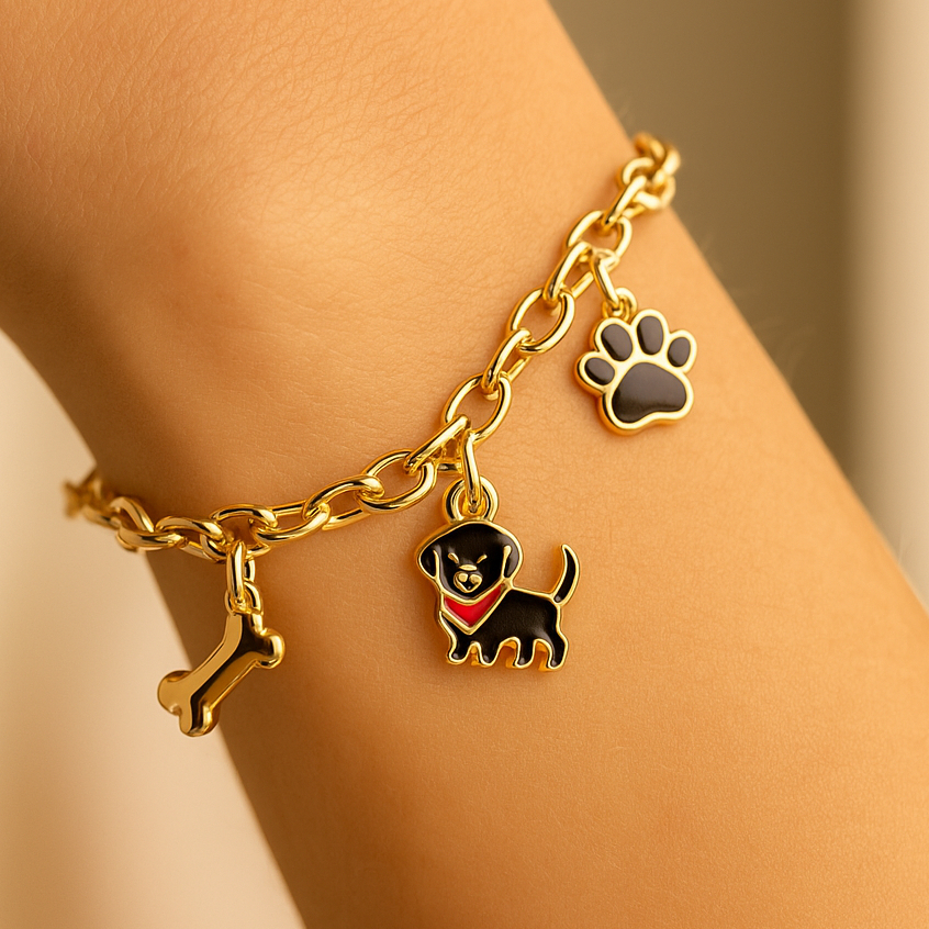 Pulseira Cachorro Pretinho com ping. de patinha e ossinho| Banho Ouro 18K e Prata 925