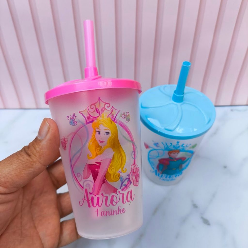 Copo Ecológico Personalizado Princesa Aurora com Tampa e Canudo | Lembrancinhas Festa Infantil | Fazemos com Nome