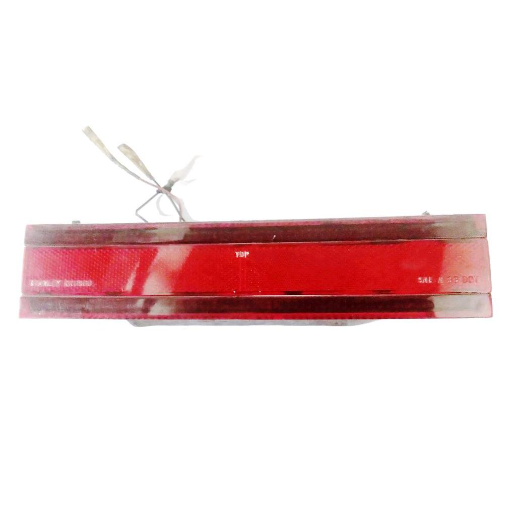 REFLETOR DO PARALAMA TRASEIRO HONDA GOLDWING 1500 COM ILUMINAÇÃO PN 33742-MN5-003