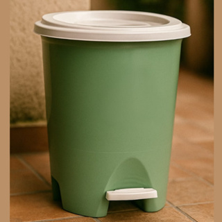 Lixeira 14 Litros Lisa de Chão com Pedal para Cozinha Banheiro Multiuso em Oferta na Shopee