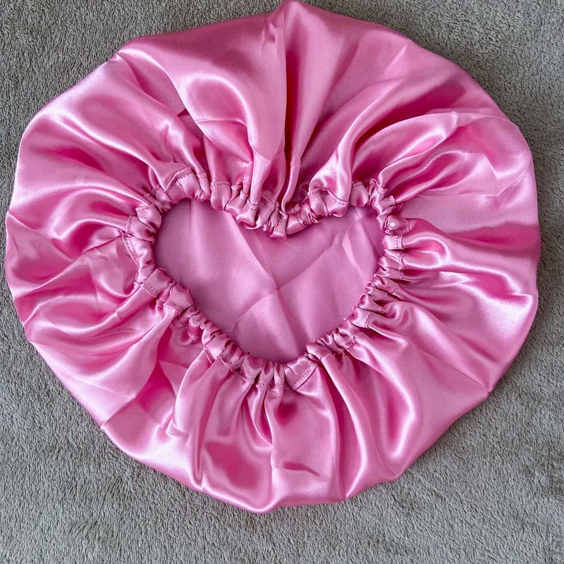 Kit Premium Touca de Cetim Rosa – Adeus Frizz, Cuidado em Dobro e Maciez Garantida! em Oferta na Shopee