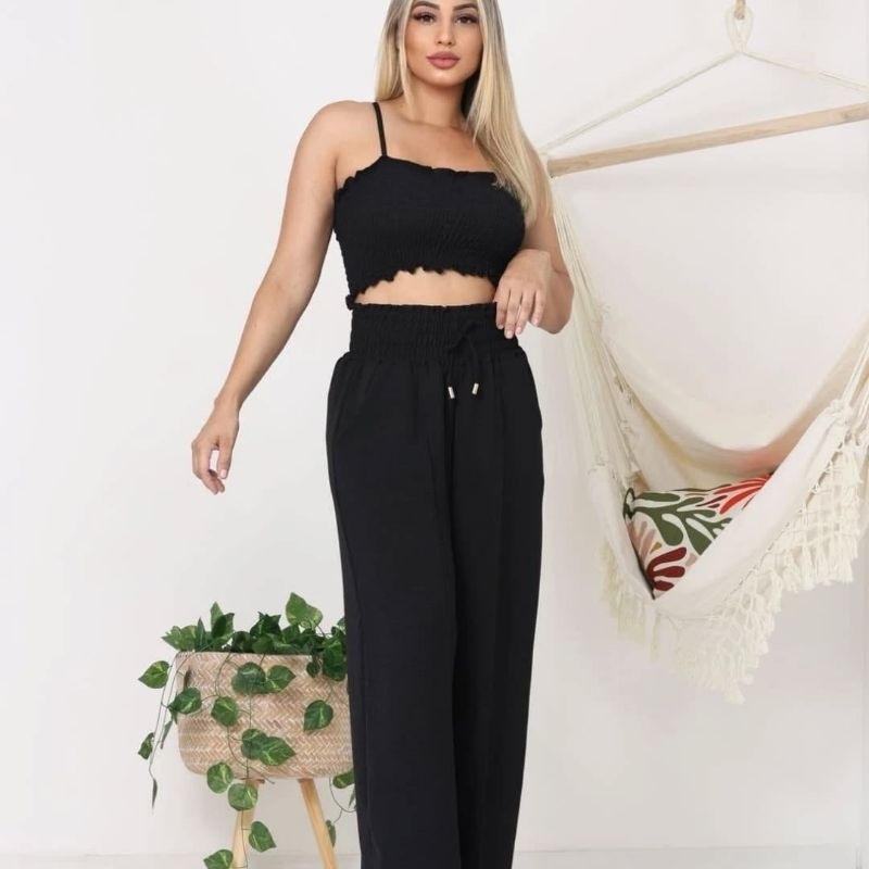 Conjunto Feminino Calça Pantalona com látex na cintura e crooped em Látex