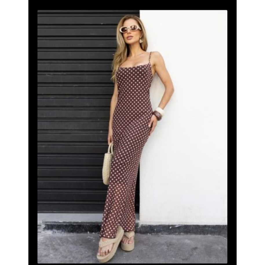 Vestido tule longo com alcinha