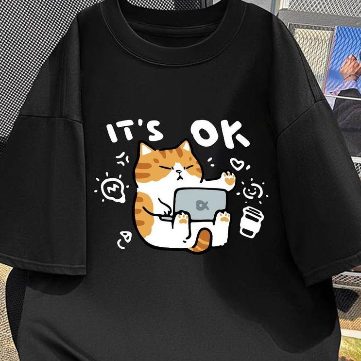 Camiseta Casual Masculina e Feminina Estampa Fofa de Gato Its Ok Camisa de Verão Manga Curta Estilo Over