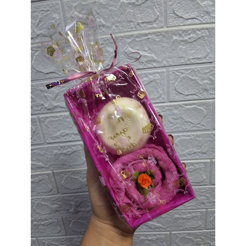 ENVIO RÁPIDO || Presente Sabonete Natura com Toalhinha