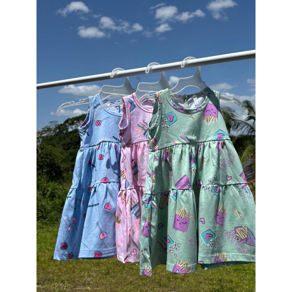 Um Vestido Rodado Menina Infantil Tendência Verão Estampas Sortidas