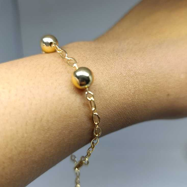 PULSEIRA DE BOLAS E CORRENTE FOLHEADA EM OURO — imagem 2 de 2