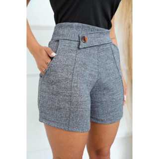 Shorts Meia Coxa com Bolso na Frente e detalhe em Cinto/Botão em Oferta na Shopee