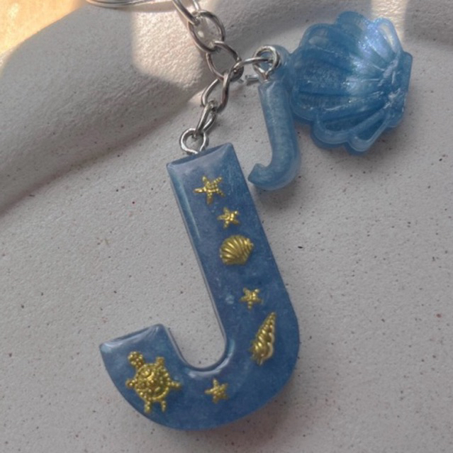 Chaveiro inicial Iemanjá | Feita a mão,para qualquer Orixá ou entidade