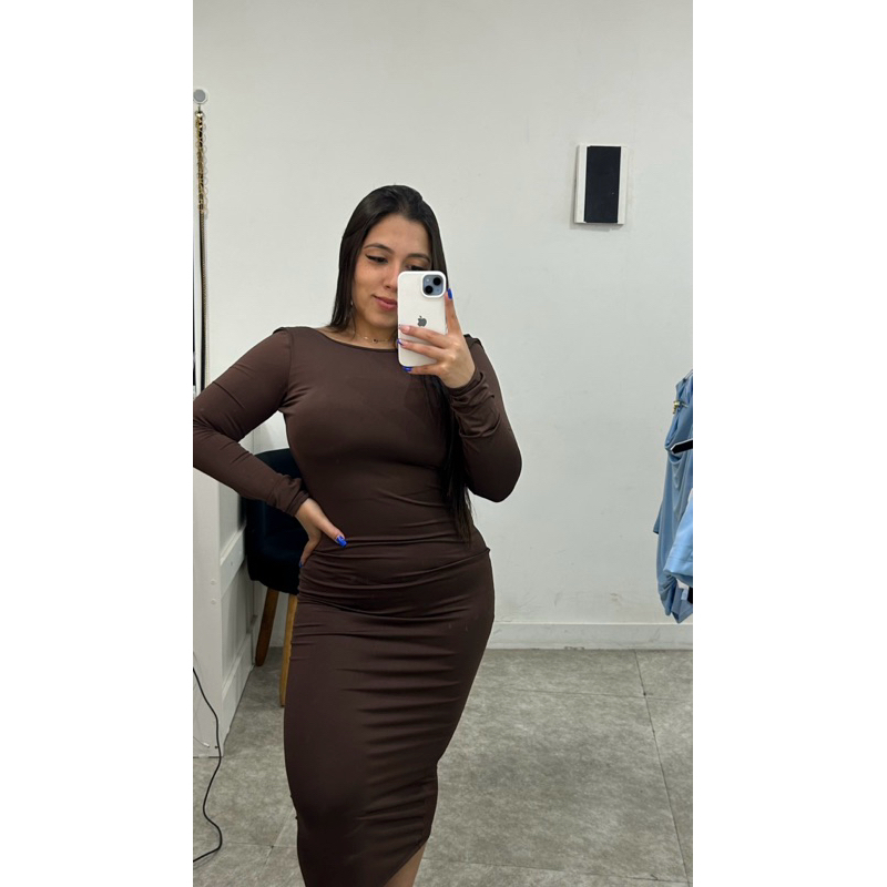 Vestido Manga Longa / Vestido longo / Vestido liso / Vestido / Vestido sem estampa / Vestido