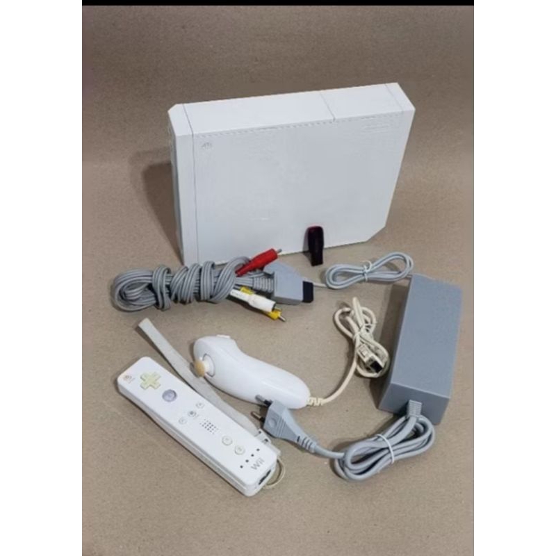 Nintendo Wii com um controle +60 jogos no pendrive.