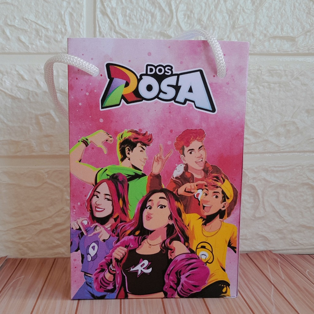 Sacolinha Surpresa Personalizada Clube dos Rosa Emilly Vick Lembrancinha Festa Infantil Caixinha (PEGUE E MONTE)