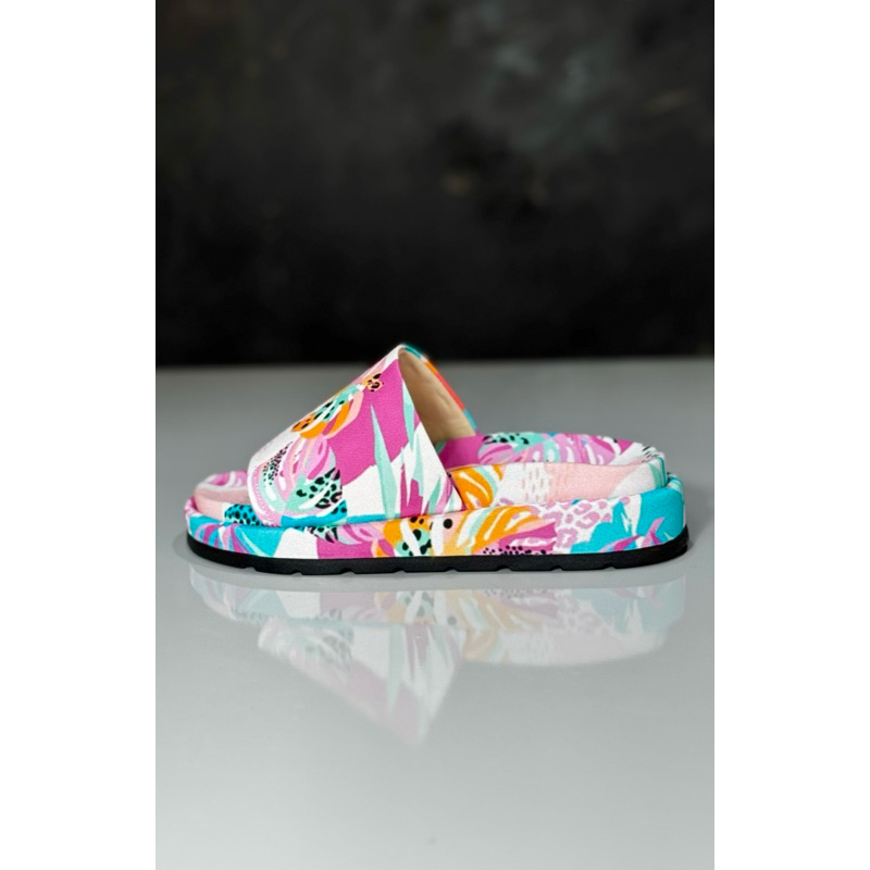 Chinelo Feminino Estampado Confortável Farm Sandália Slaid Moda Tendência