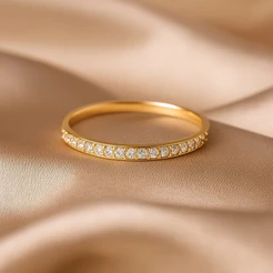 Anel Aparador De Aliança com pedras delicado luxo Banhado Ouro 18k feminino