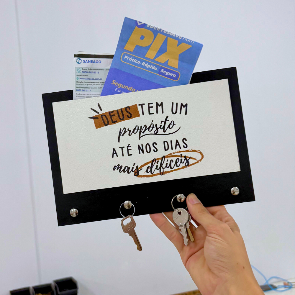 Porta Chaves de Parede em Mdf Sem Furo Decorativo Preto  Casa com Porta Cartas 4 Ganchos