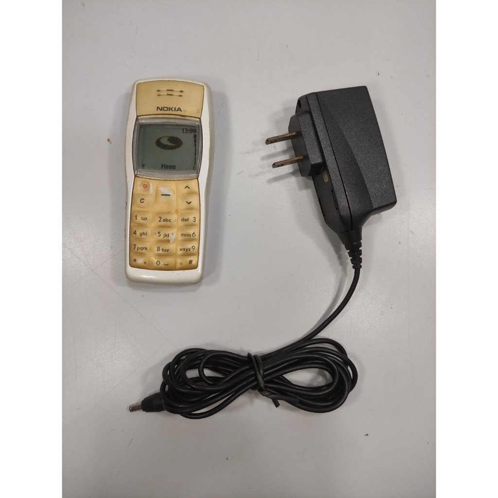Aparelho Antigo Nokia 1108 Usado Raro Funcionando Zpr Branco (Usado)