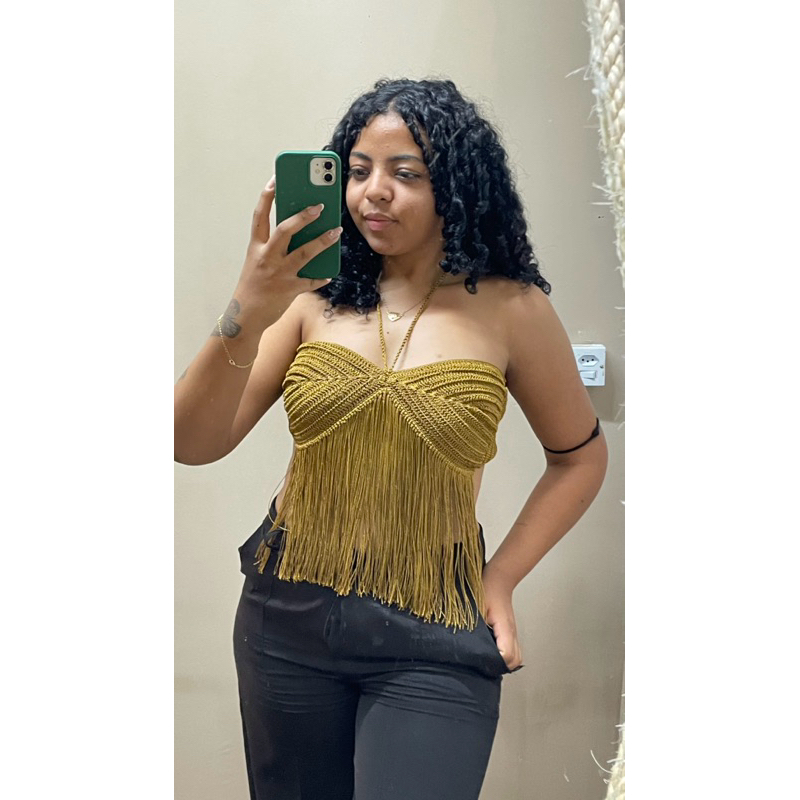 blusa tomara que caia de crochê de franja com foro