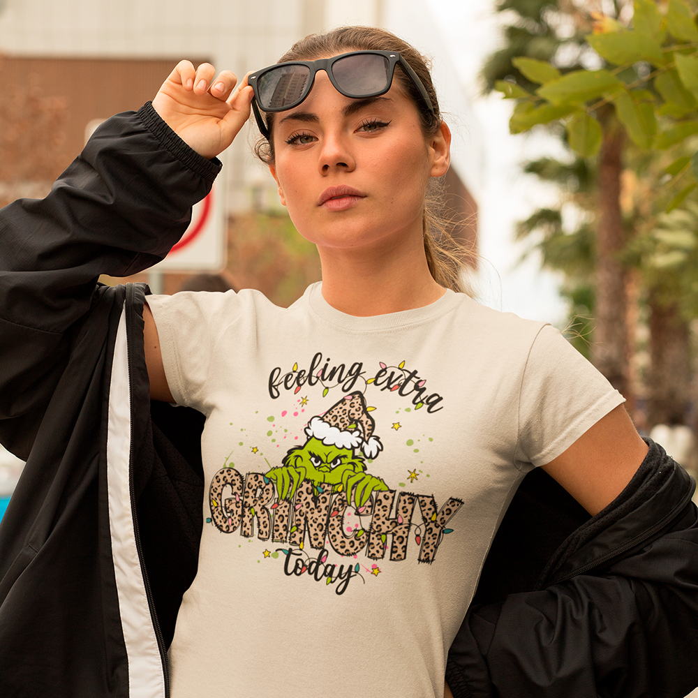 Camisa Camiseta de natal Grinch Today desenho merry christmas em algodao Unissex