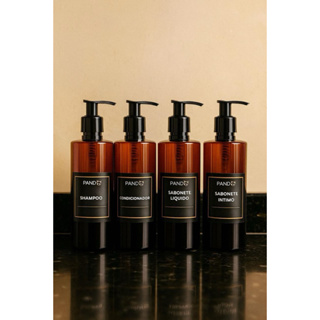 Kit Banheiro 04 Frascos Âmbar  - PUMP PRETO - Sh, cond, sab líquido e sab íntimo - 250ml em Oferta na Shopee
