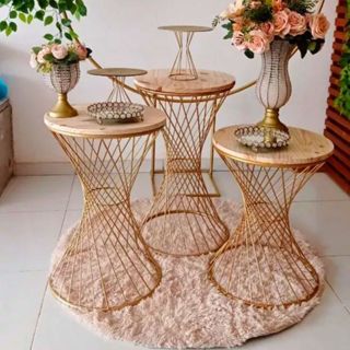 Trio de Mesas Redonda Dourado Trançadas Em Ferro Para Festas e Decoração - Tampo de Madeira 3un em Oferta na Shopee