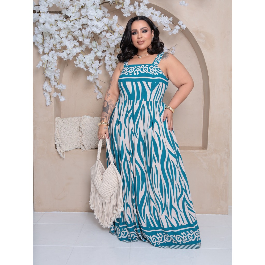 Vestido Longo Plus Size | Alcinha Larga com Decote Quadrado | Forrado | Modelagem Solta e Elegante