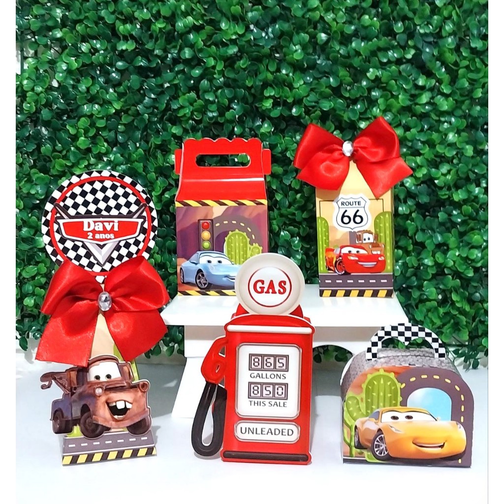 KIT FESTA RELÂMPAGO  MCQUEEN - CARROS - PEGUE MONTE -CAIXINHAS PERSONALIZADAS em Oferta na Shopee