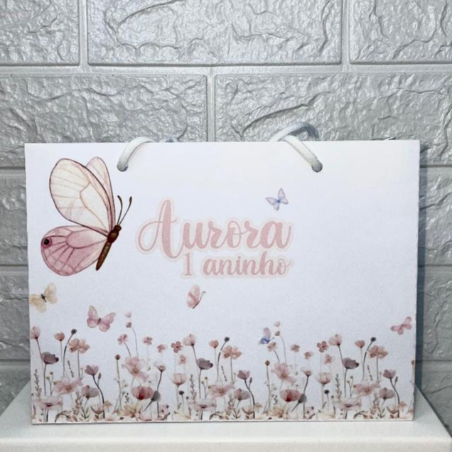 Sacolinha Surpresa Personalizada JARDIM DAS BORBOLETAS - PRÉ MONTADA - Lembrancinha para festa