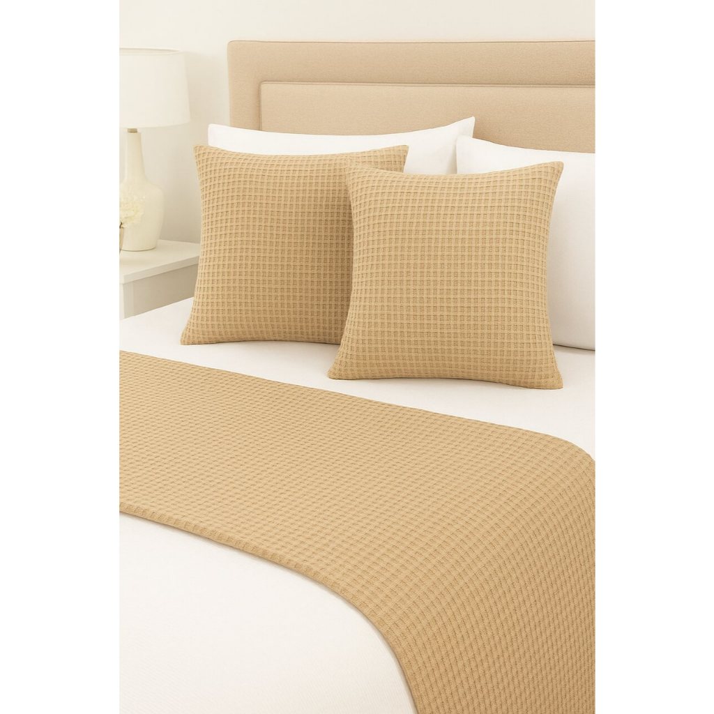 Kit Piquet 3 Peças King Peseira 2,55x45 + 2 Capa de Almofada 40x40cm - Decoração p/ Quarto Moderno