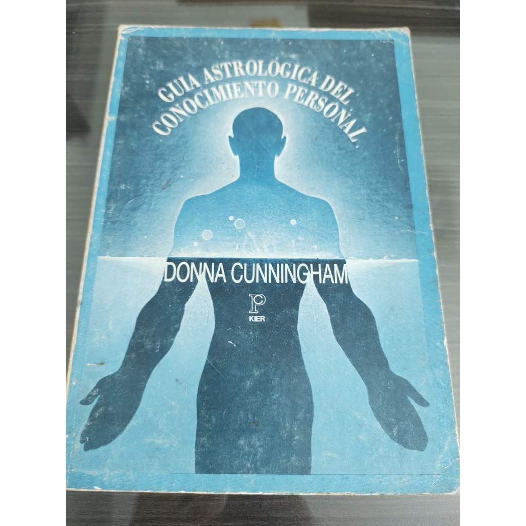 Livro Guia Astrologica del Conocimiento Personal Donna Cunningham