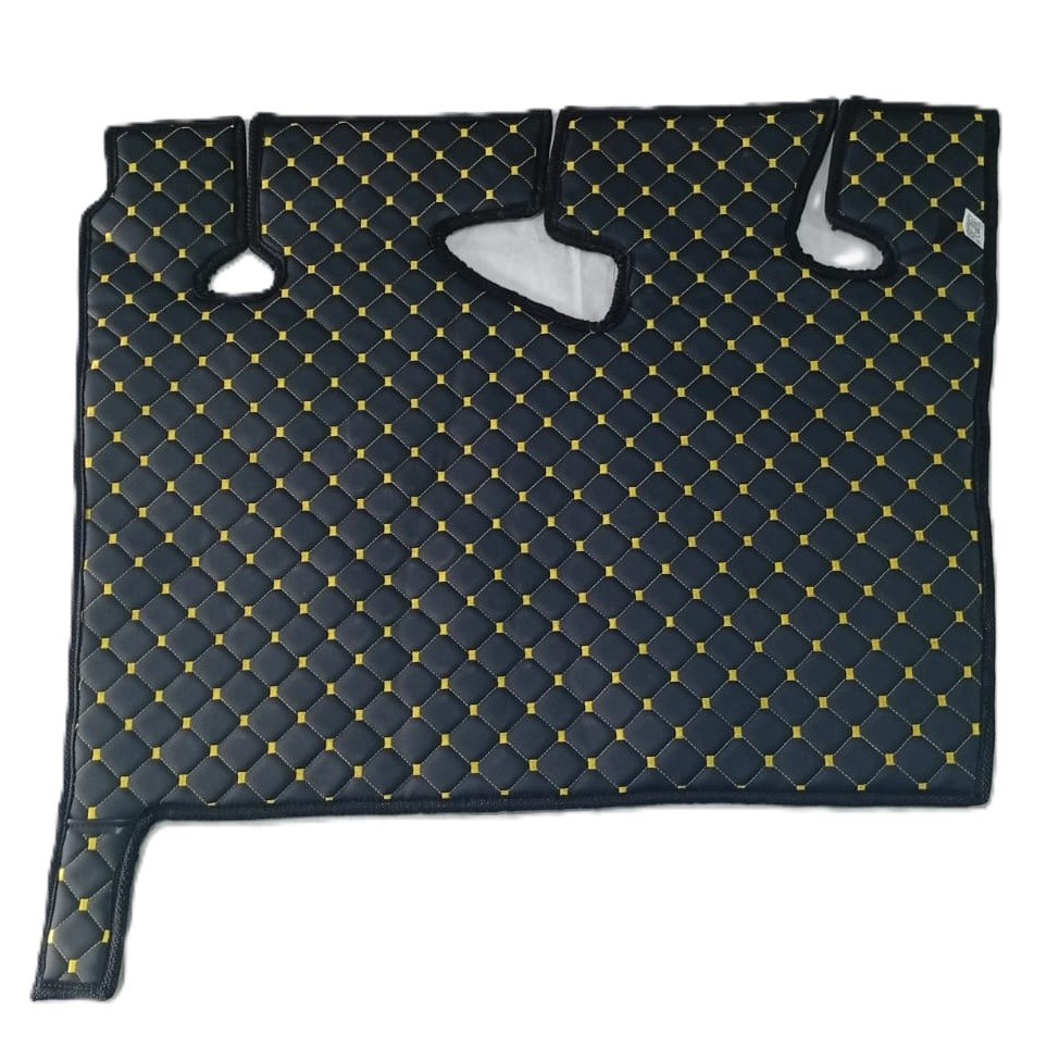 TAPETE ASSOALHO ALTA DENSIDADE CORVIN PRETO E AMARELO ESCAVADEIRA 130G JOHN DEERE® PRETO COM LINHAS AMARELAS