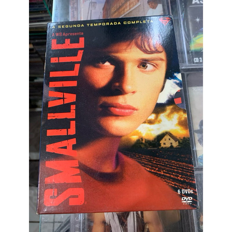 Box da serie Smallville, segunda temporada com 6 dvds completa.