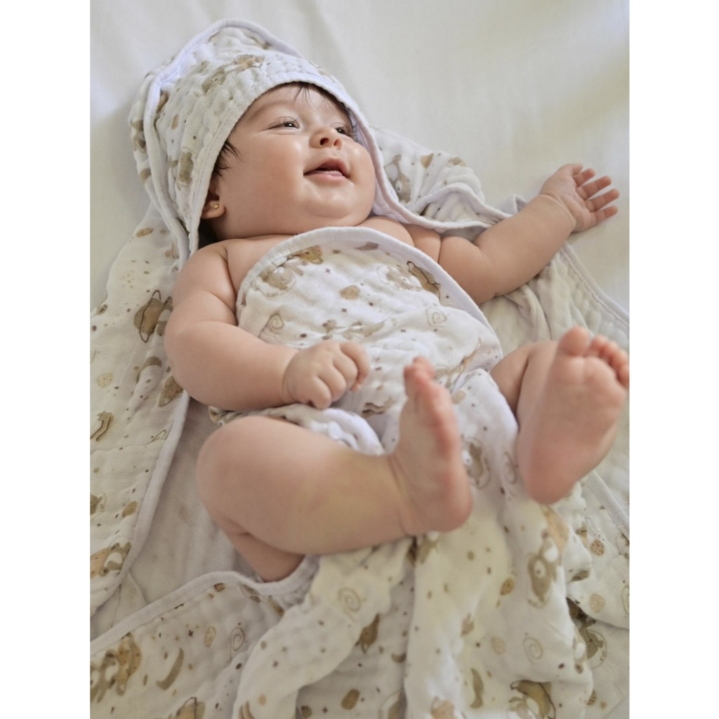 Toalha de Banho Bebê 2 Camadas Soft | Toalha Fralda Dupla Absorção | 70x70cm | Antialérgica e Macia em Oferta na Shopee