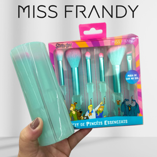 Kit De Pincéis Essenciais Muda de Cor no Sol Linha Scooby-Doo - MISS FRANDY em Oferta na Shopee