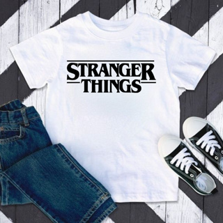 CAMISETA CAMISA BLUSA ESTAMPADA DE SERIE STRANGER THINGS TENDENCIA EM ALTA UNISSEX INFANTIL JUVENIL em Oferta na Shopee