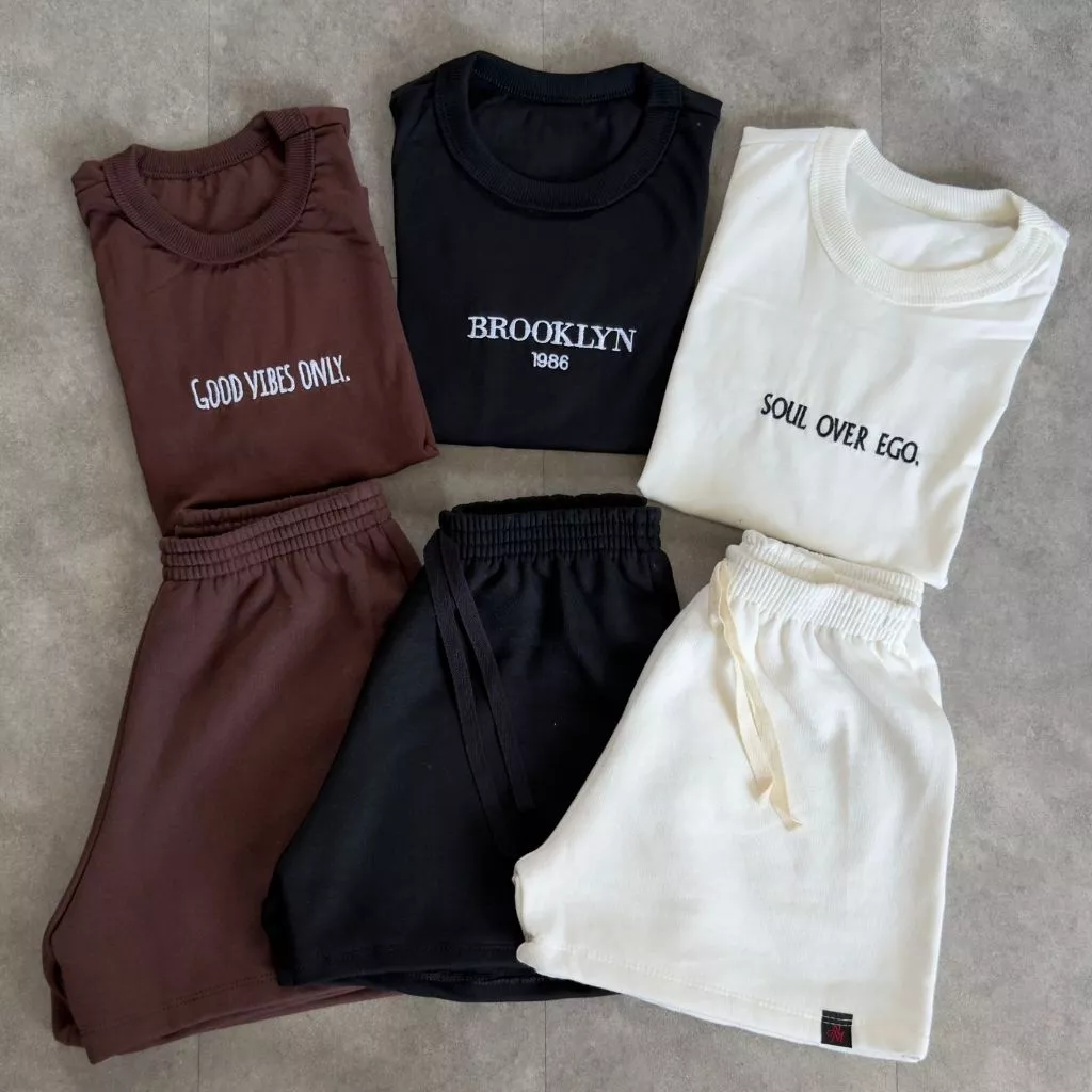 kit 3 conjunto feminino short feminino de moletom cropped basico conjunto para o dia a dia Conjunto Feminino Moletinho — imagem 1