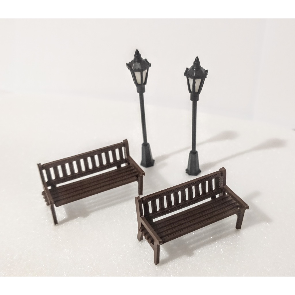 kit 4 ou 10 peças /  Bancos /  Postes - Maquetes E Terrário escala 1:43 1/43 postinho luminaria