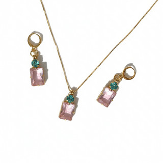 Conjunto Semijoia Luxo Colar e Brincos Geométricos Duas Cores Pedra Retangular Rosa Quartzo e Zircônia Verde Água