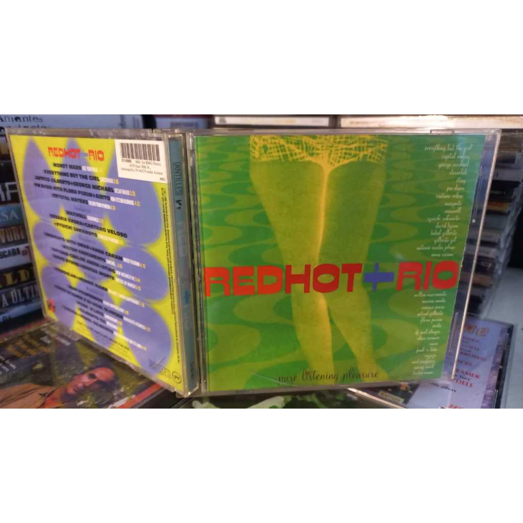 Cd Red Hot + Rio excelente Estado Money mark astrud gilberto dristal watersa caran david byrne incognito ryuichi sacamot