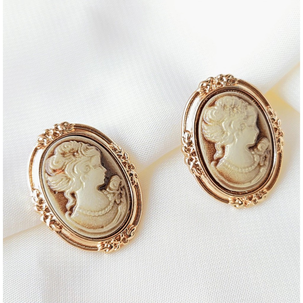 Brincos Camafeu: Onde Comprar | BuscaProdutos