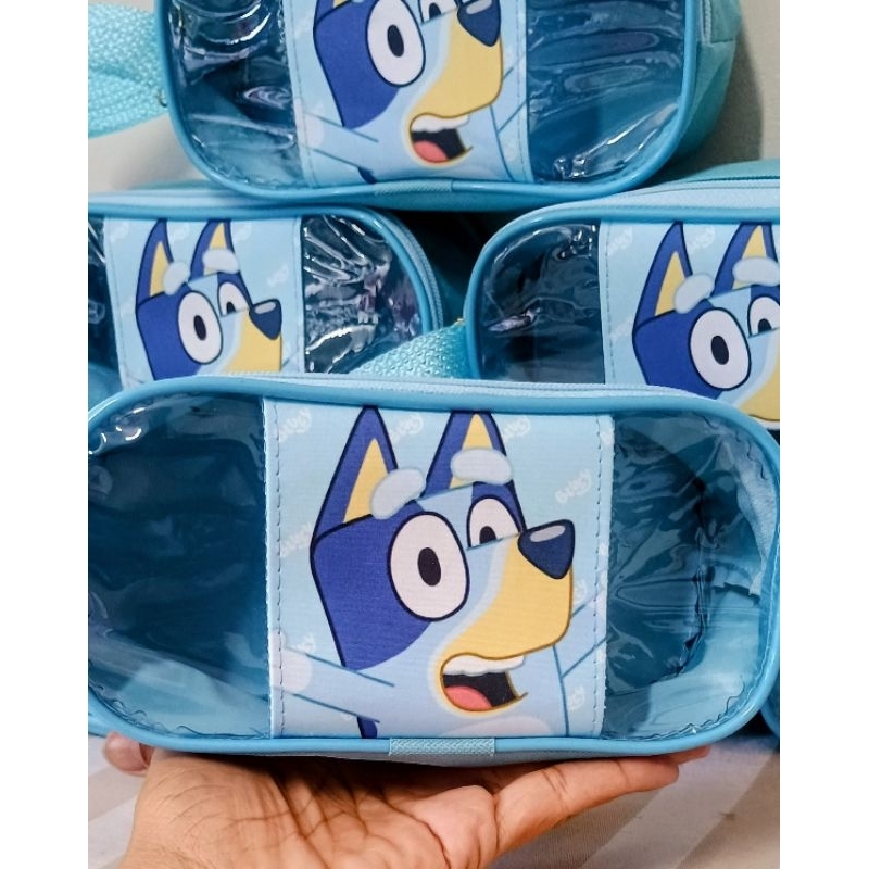 Estojo escolar, necessárie, porta higiene infantil personalizado com temas e nomes da criança