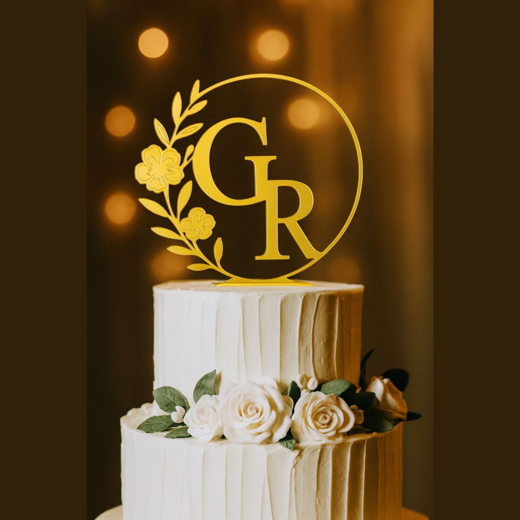✨Topo de Bolo em Acrílico Espelhado Personalizado com as Iniciais para Casamento e Noivado✨ em Oferta na Shopee